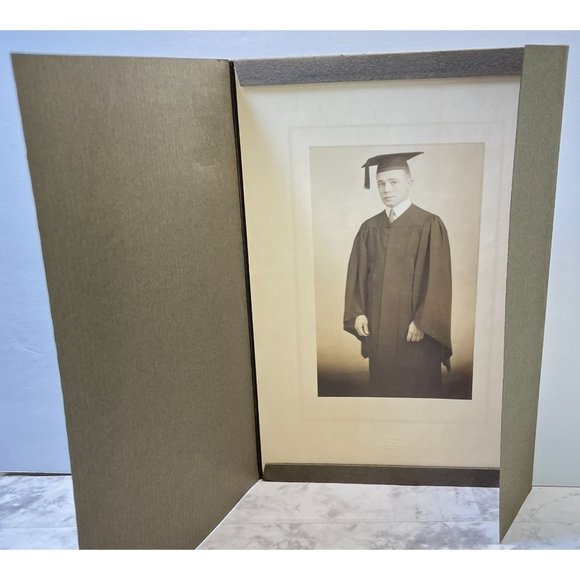 Graduation Found Photo in Folder Vintage Portrait 40s FS Winslow Studios Chicago - Picture 13 of 13